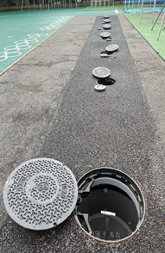 マンホールトイレ