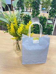 配布する生理用品