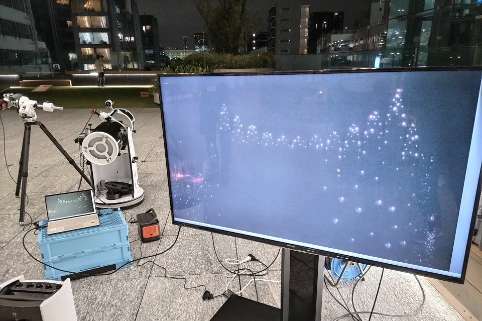 空のモニター